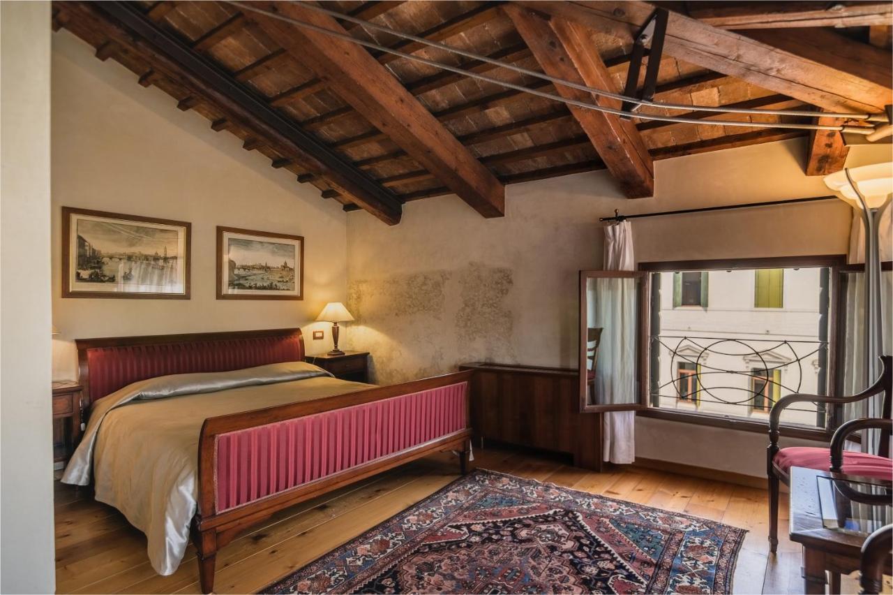Le Camere Di Palazzo Bortolan Тревізо Екстер'єр фото